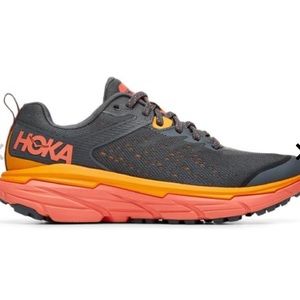 Hoka Challenger ATR 6